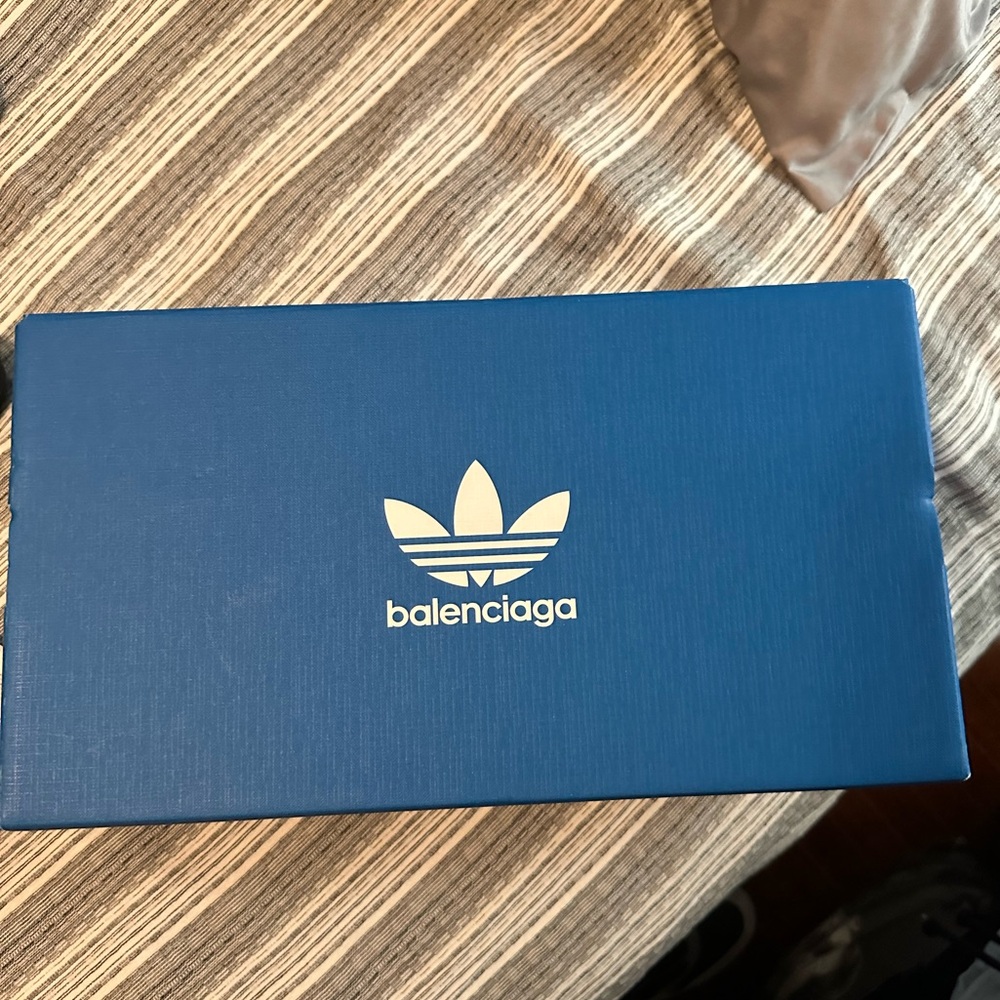Balenciaga black Stan smith shoes leather , size 42 IT , 8US  NEW
